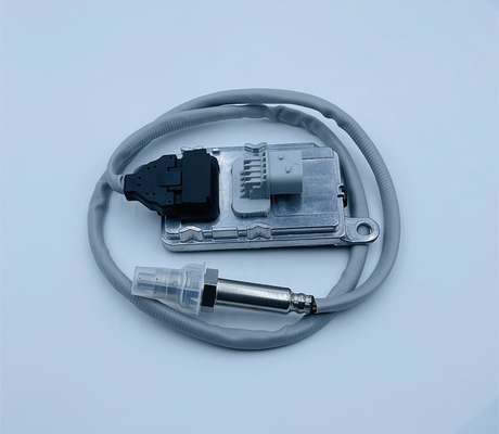 5WK97332A Sensor de óxido de nitrogénio NOx para Mercedes Benz Actros A0101531728